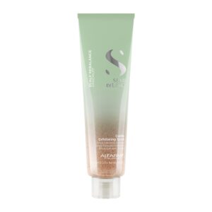 Alfaparf Gentle Exfoliating Scrub е нежен ексфолиант за скалп, който успешно премахва натрупаните замърсявания по кожата на главата и стимулира микроциркулацията. Формулата му е обогатена с комбинация от пребиотици и пробиотици, които се грижат за здравословния баланс на скалпа. Деликатен е към цвета на боядисаната коса. Подходящ е за сух или мазен скалп, както и при пърхот.